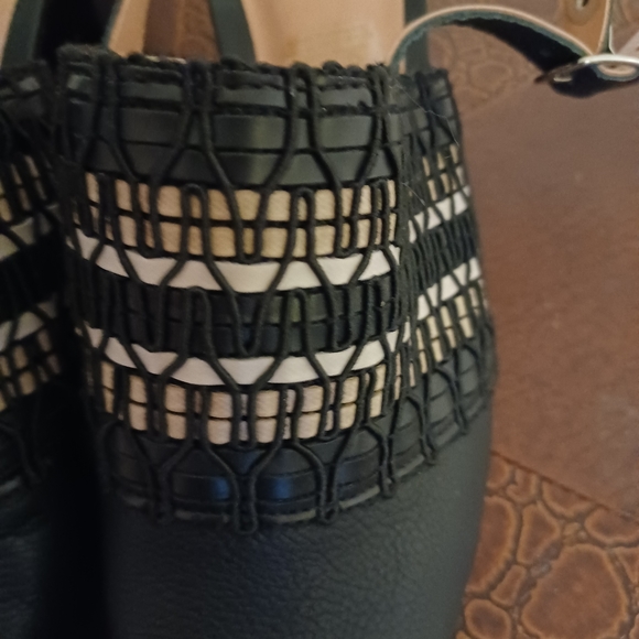 Tanara heels - Picture 2 of 5